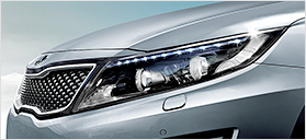 Kia Optima Highlights HID projection headlights + static bending lights + LED daytime running lights